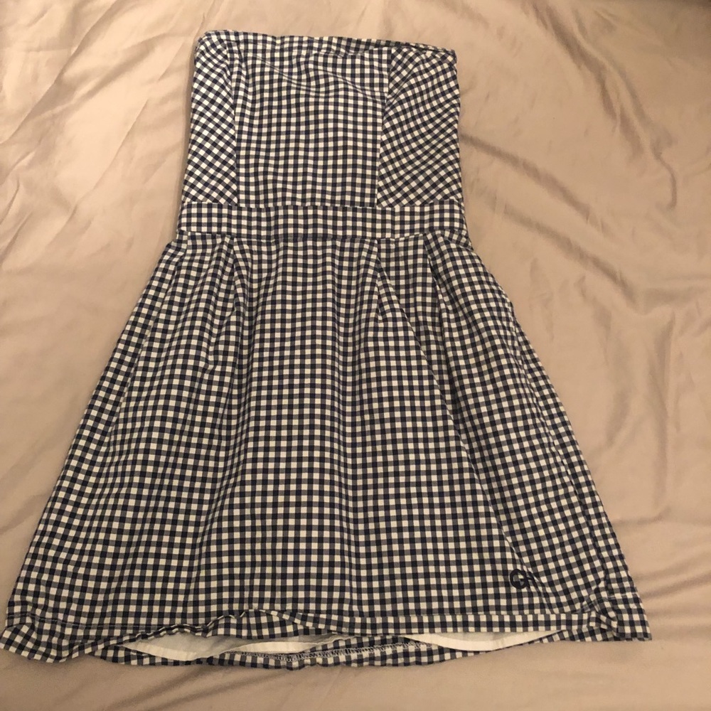 Strapless dress